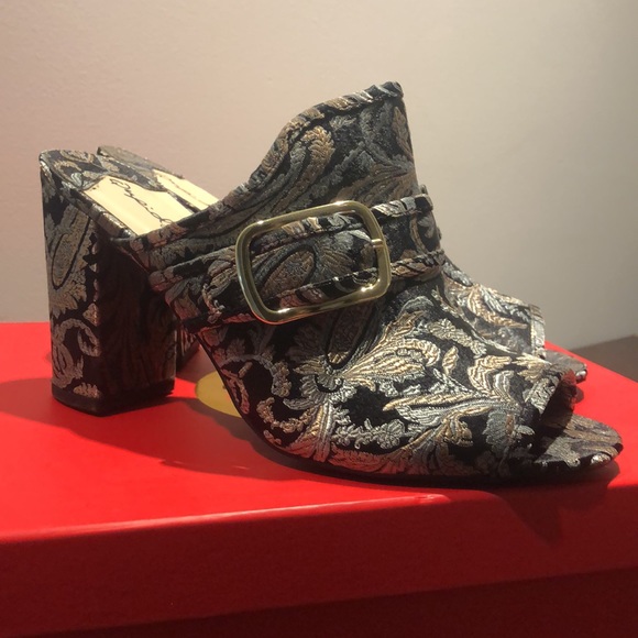 NOWT “Qupid” Brand Open Toe Heel. Gold Buckle. All Man Made Materials. Size 10 - Picture 2 of 6